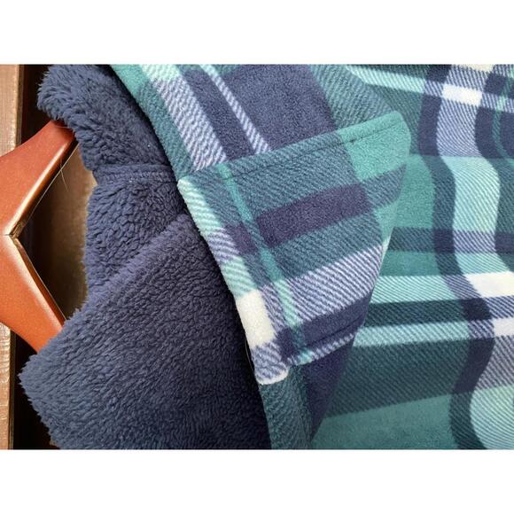 Realtree Green Blue Plaid Fleece Hooded Jacket Women’s Large - Picture 3 of 8